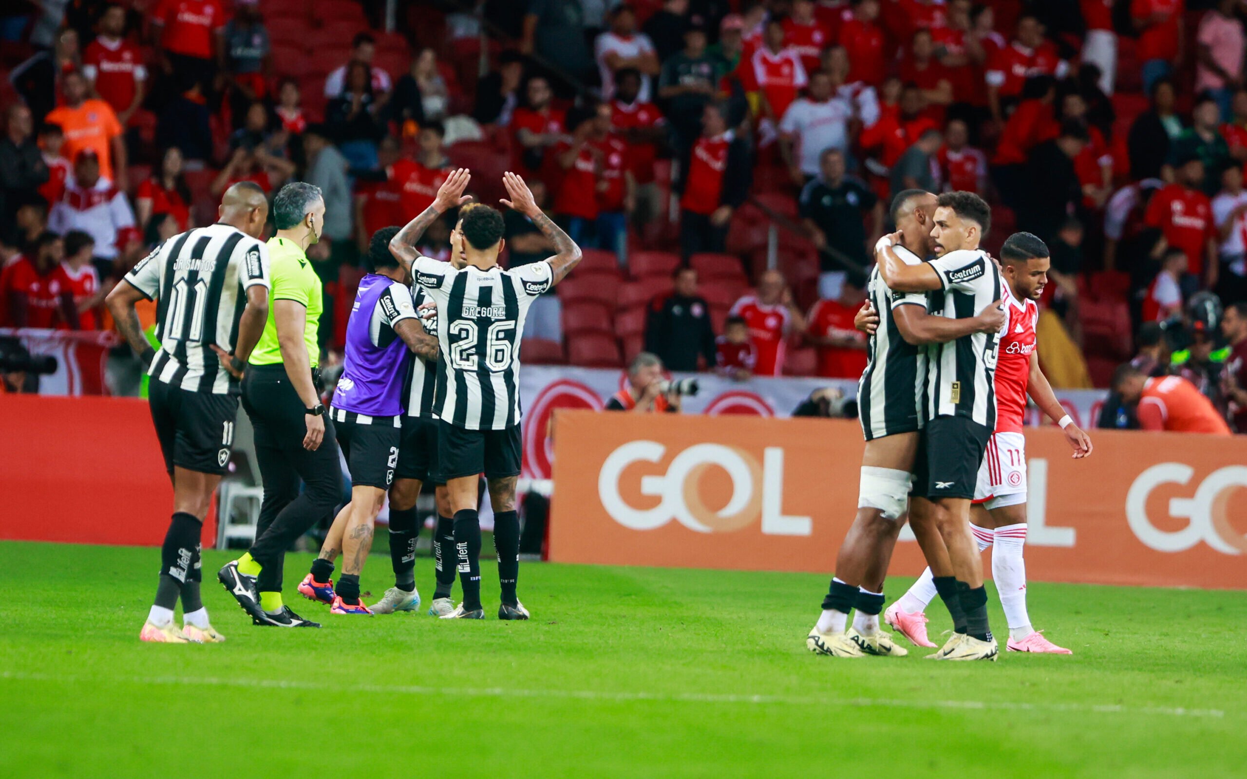 Jogo do Botafogo ontem: quanto ficou e quem foram os melhores em campo?