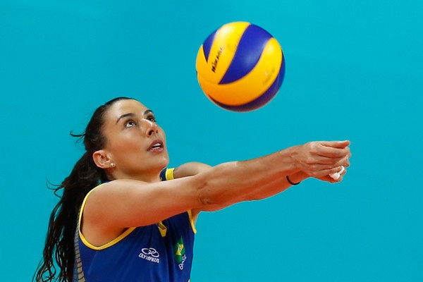 As melhores jogadoras da liga de vôlei feminino: quem são elas e como brilham.