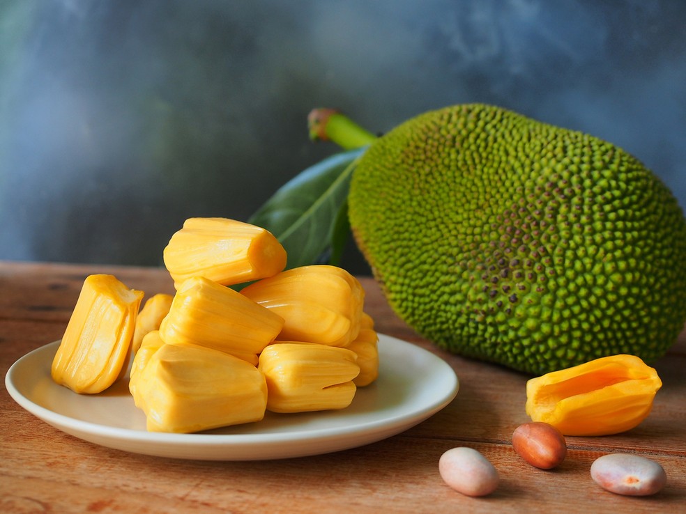 As jaca calorias são altas? Veja aqui a comparação com outras frutas populares.