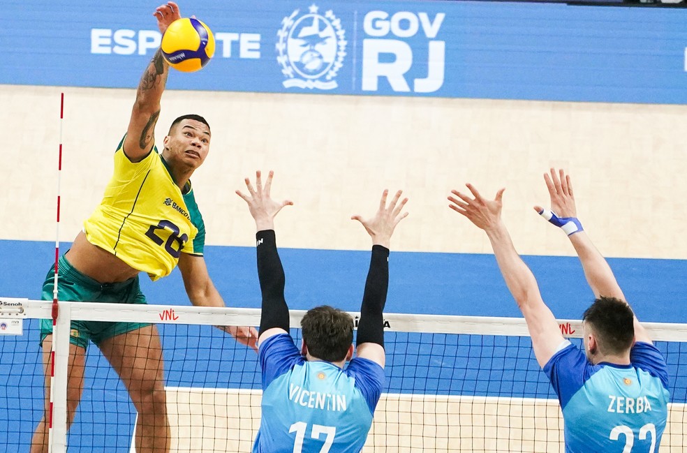 Qual a medida padrão da altura da rede de volei masculino? Veja agora!