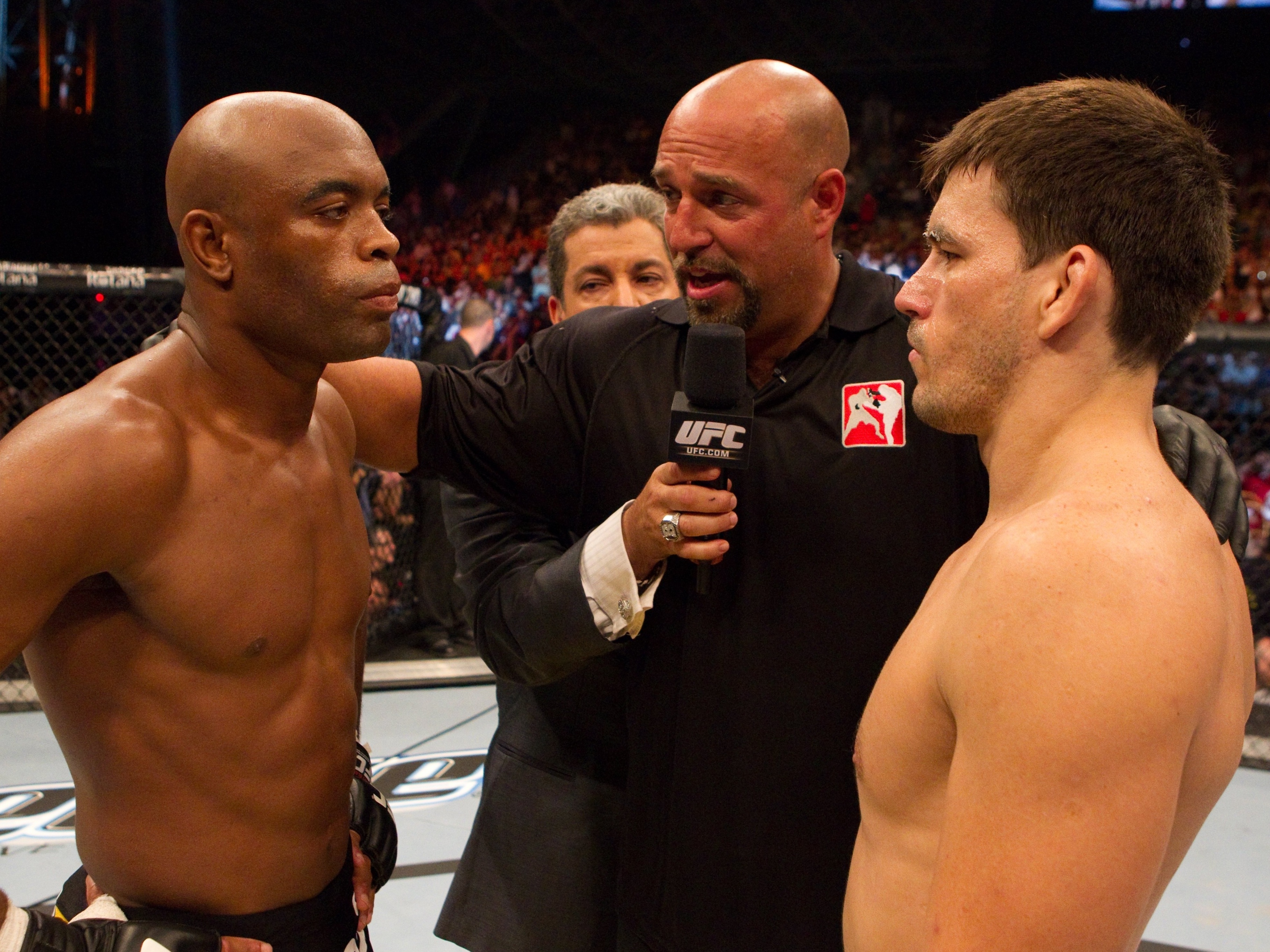 Anderson Silva e Demian Maia: Ídolos Brasileiros no Octógono!