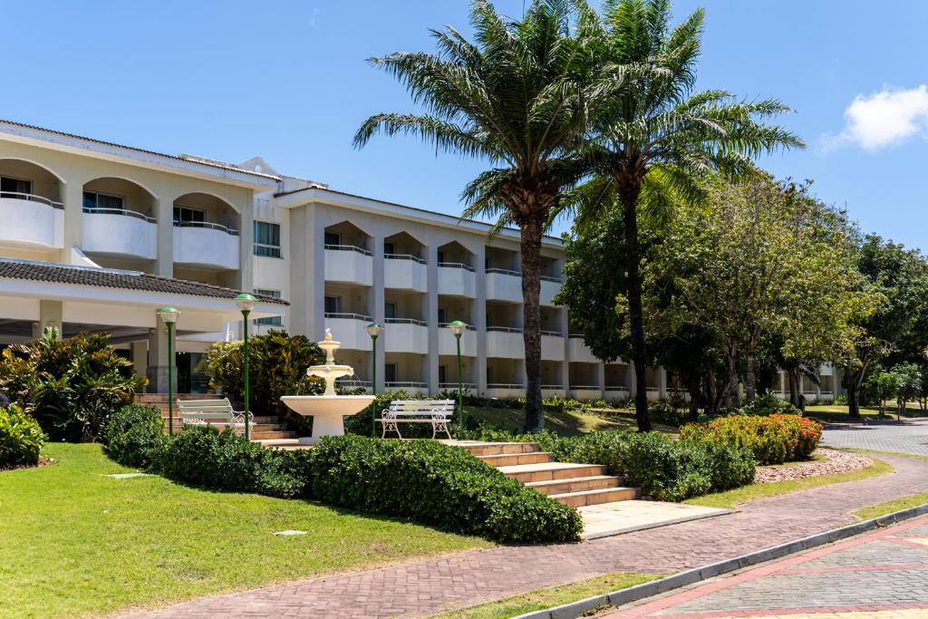 Qual o preço da diária no Hotel Plaza Busca Vida? Confira as tarifas e promoções!