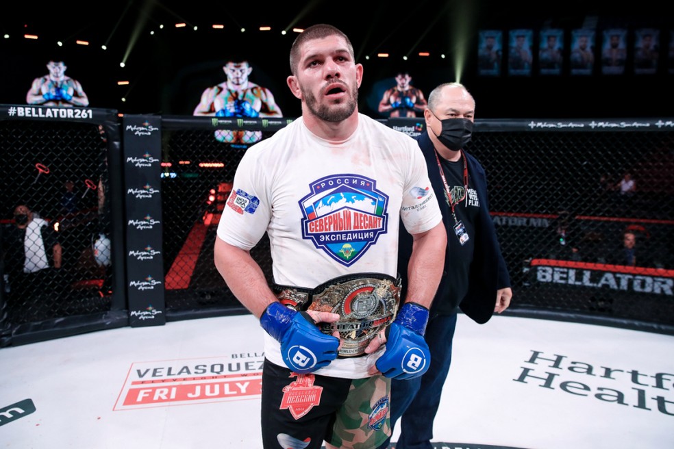 Confira as Estatísticas de vitórias no peso-leve do Bellator: Saiba quem domina a divisão.