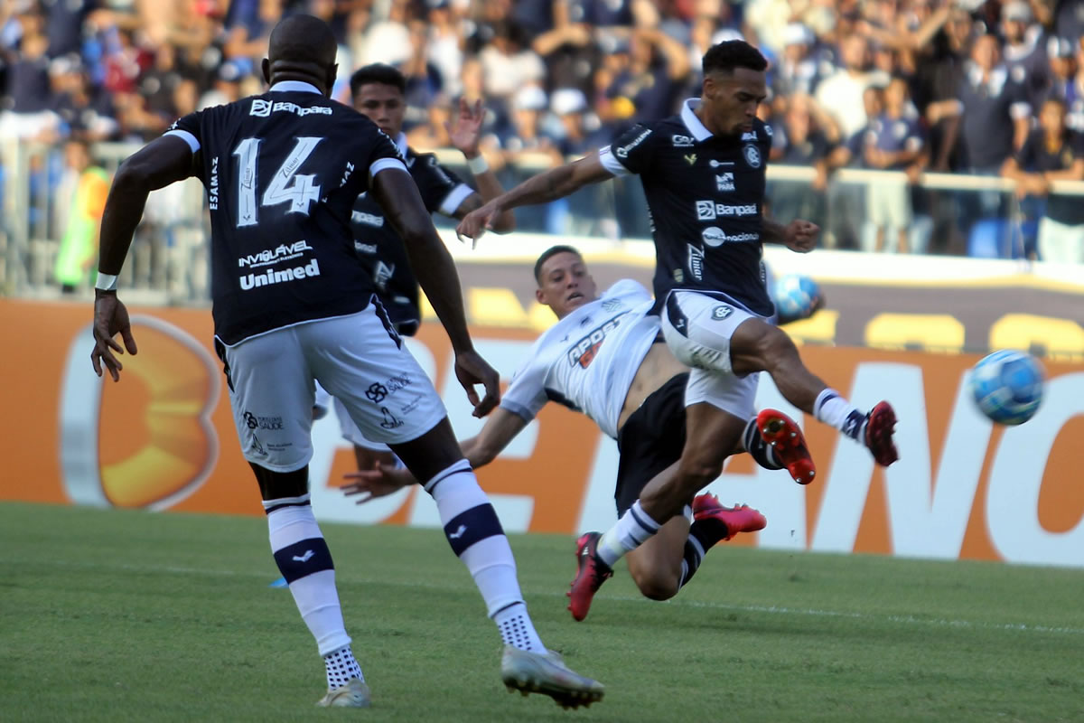 Estatísticas Chave: Figueirense x Clube do Remo, Quem Leva a Melhor?