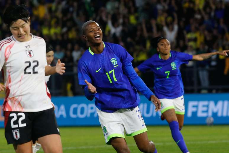 A previsão de desempenho da Seleção Brasileira e os novos talentos.