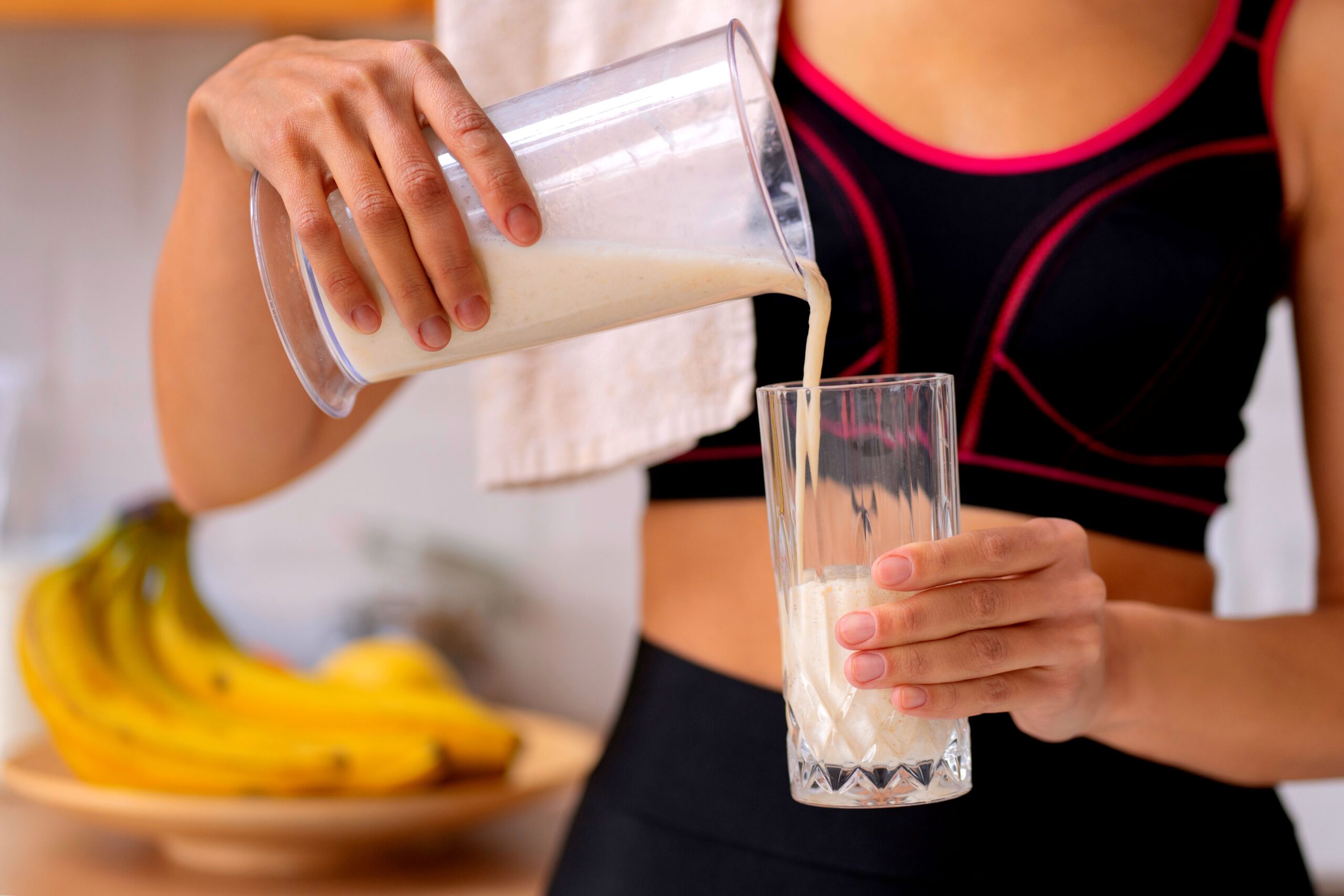 Whey engordar a barriga? Entenda os efeitos reais (resultados verdadeiros)